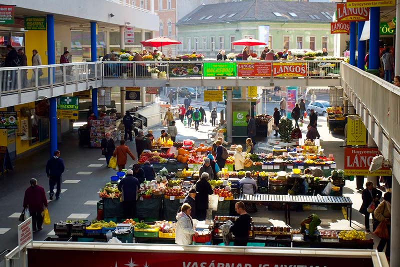 7 بازار غذا و خوراکی در قلب بوداپست