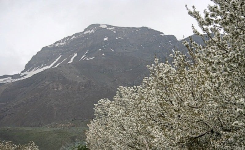روستای افجه ، دشت هویچ در ارتفاعات تهران
