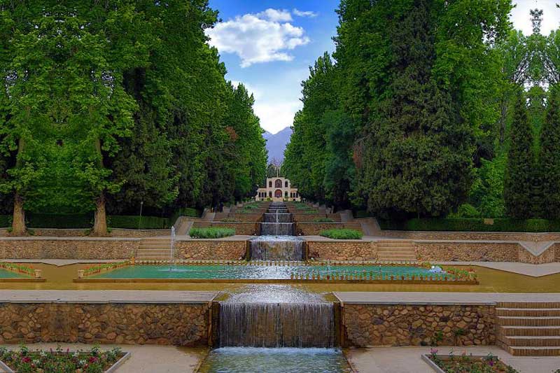 جاهای دیدنی ماهان کرمان ، باغ‌ها ایرانی زیبا و دلگشا