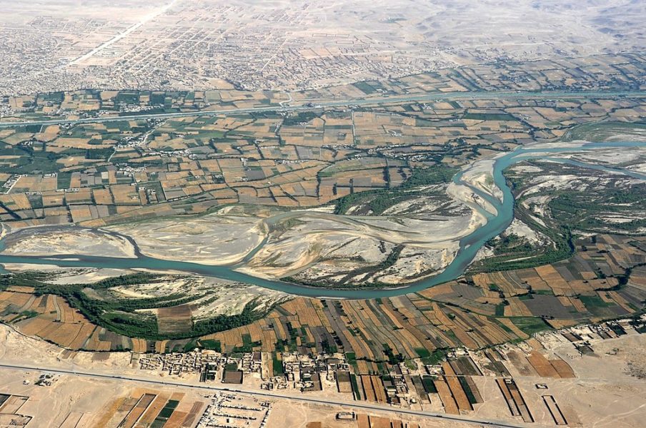 1024px-Aerial_photograph_of_Kandahar_Province_in_2011.jpg