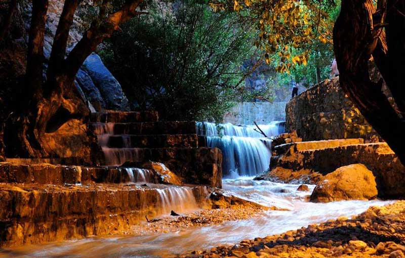 جاذبه دیدنی و زیبای آبشار یاسوج