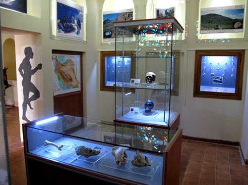 موزه پارینه سنگی زاگرس از آثار تاریخی کرمانشاه