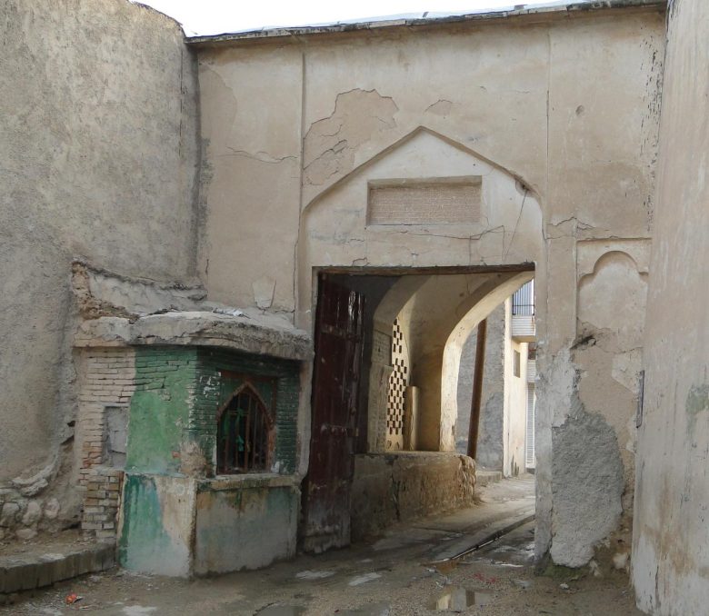 دروازه پیر شبیب از آثار تاریخی و دیدنی دوران قاجاریه