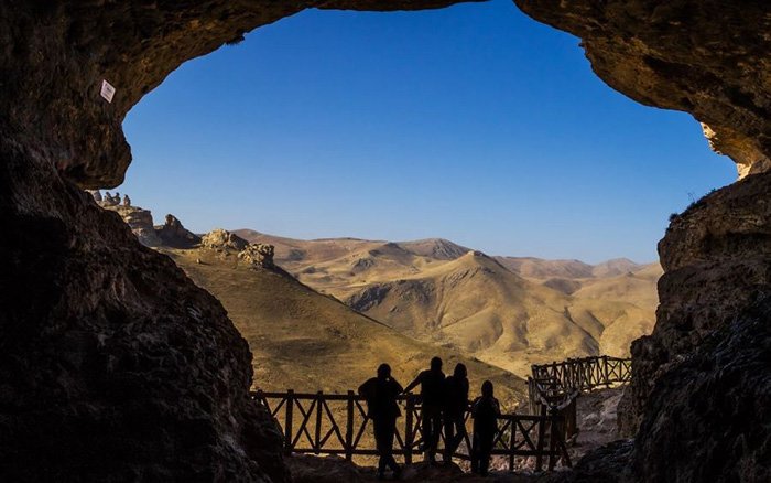غار كَرَفتو ، یکی از جذاب‌ترین نقاط دیدنی غرب کشور
