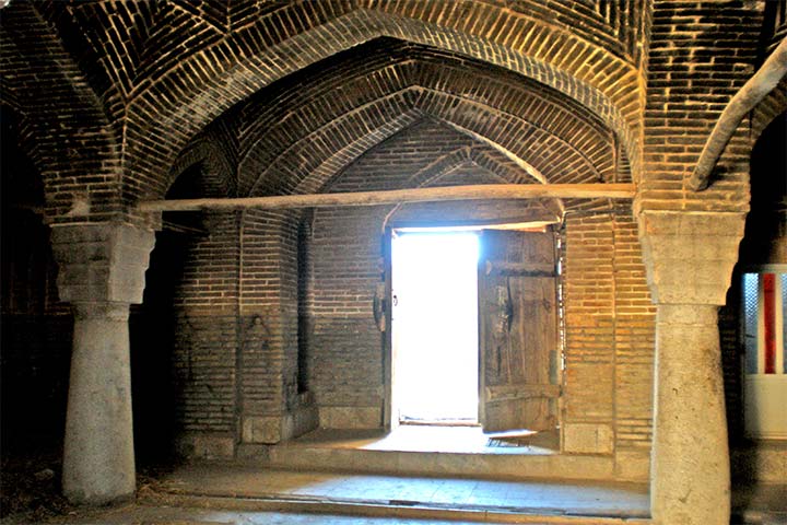 مسجد جامع بروجرد از بناهای منحصر به فرد استان لرستان