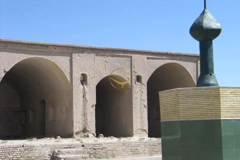 مسجد و حسينيه شهر کهنه ، از قدیمی‌ترین آثار تاریخی شهر بابک