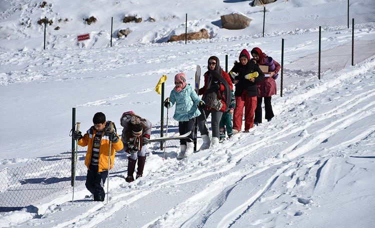 پیست اسکی شازند ، مکانی جذاب برای تفریحات زمستانی