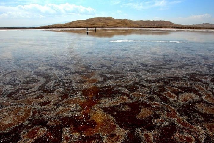 دریاچه نمک آران و بیدگل از پدیده های طبیعی در کویر ایران