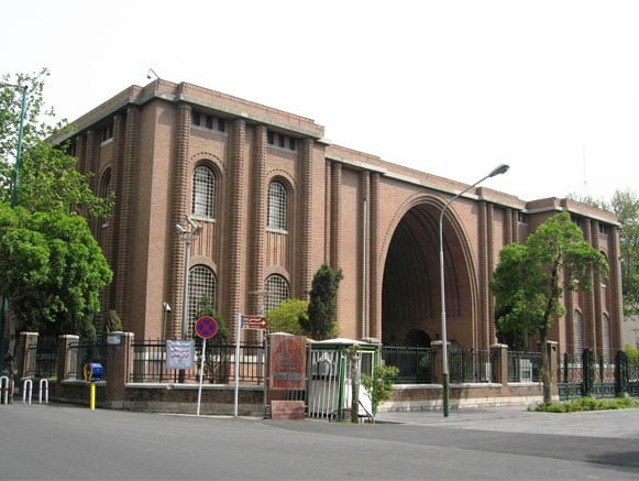 موزه ملی ایران یکی از بزرگترین موزه‌های باستان شناسی و تاریخ ایران