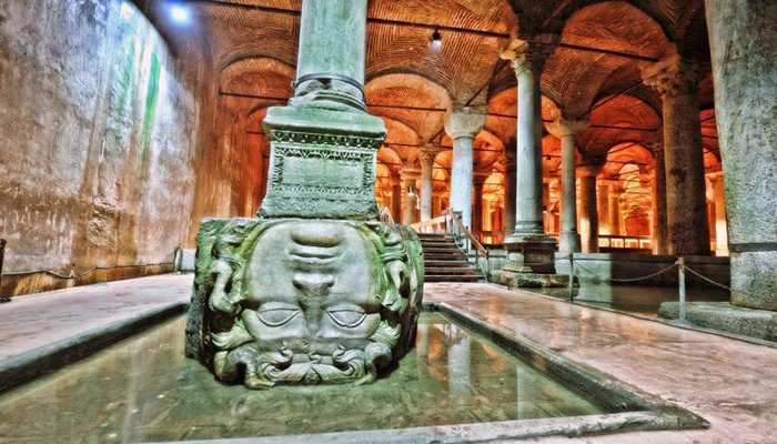 آب انبار باسیلیکا استانبول ، سازه ای بزرگ و معروف در استانبول