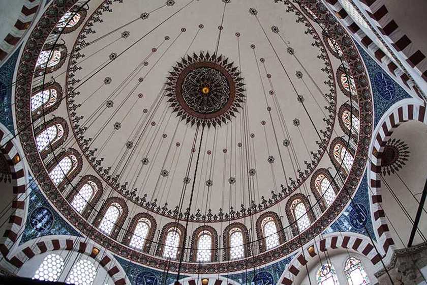 مسجد رستم پاشا ، یکی از زیباترین مساجد اروپا