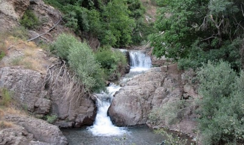آبشار کلوگان تهران