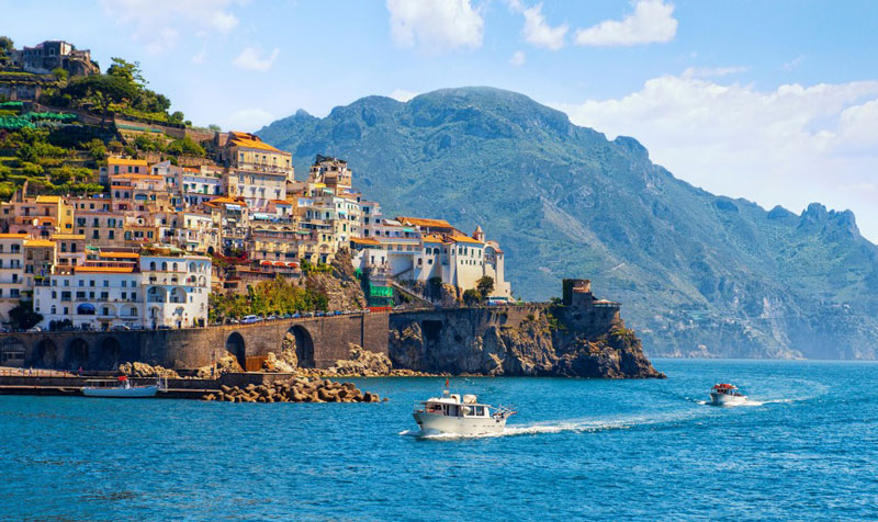 ساحل آمالفی ، یکی از زیباترین مناطق توریستی ایتالیا
