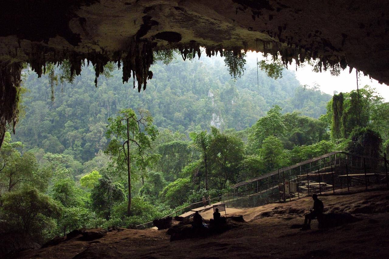 غارهای شگفت انگیز مالزی