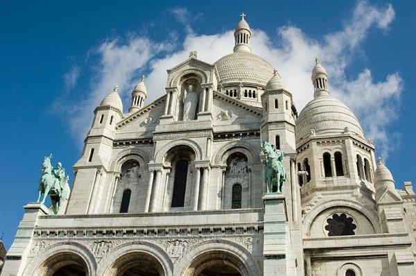 کلیسای سکره کر در قلب شهر پاریس