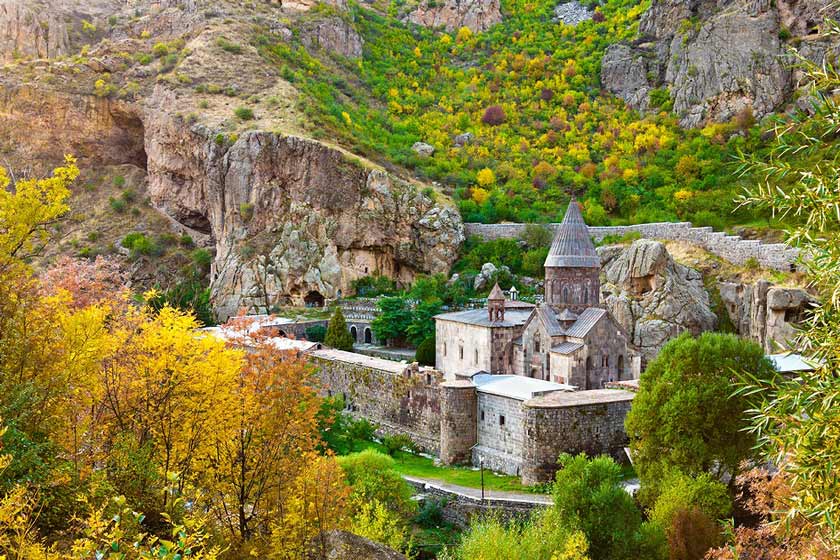 19 جاذبه دیدنی که باید در سفر به ارمنستان ببینید
