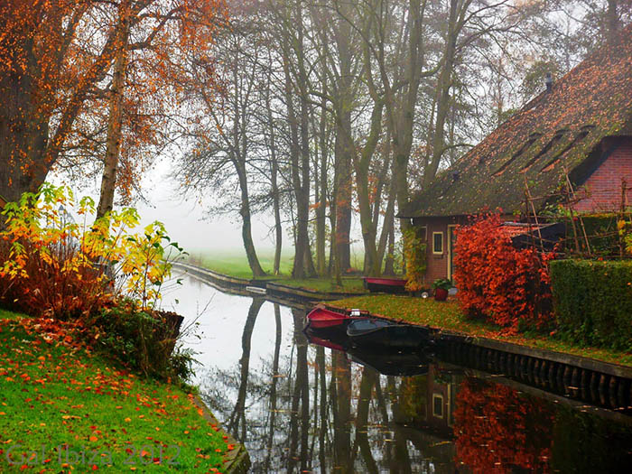 روستای رویایی گیتورن ، روستایی بدون جاده در هلند