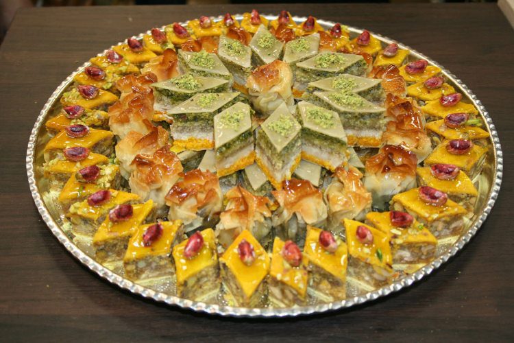 ۱۴ مورد از بهترین سوغات آذربایجان شرقی