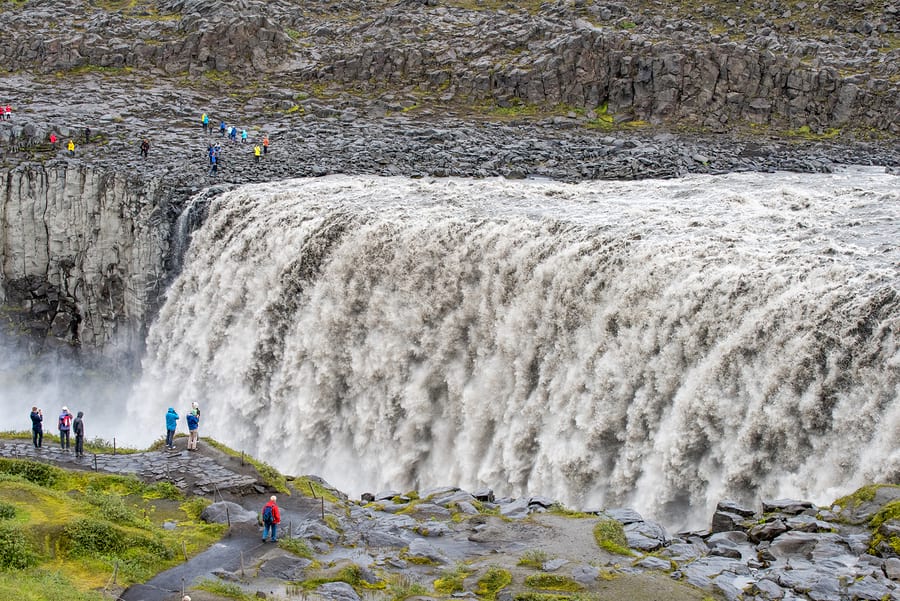 آبشار دتیفوس در قلب جاذبه های گردشگری ایسلند