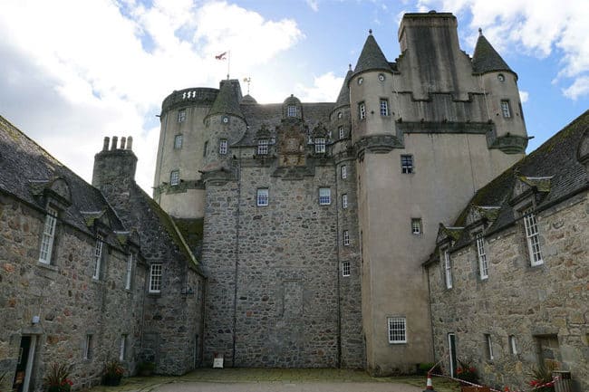 راز قلعه فریزر در اسکاتلند