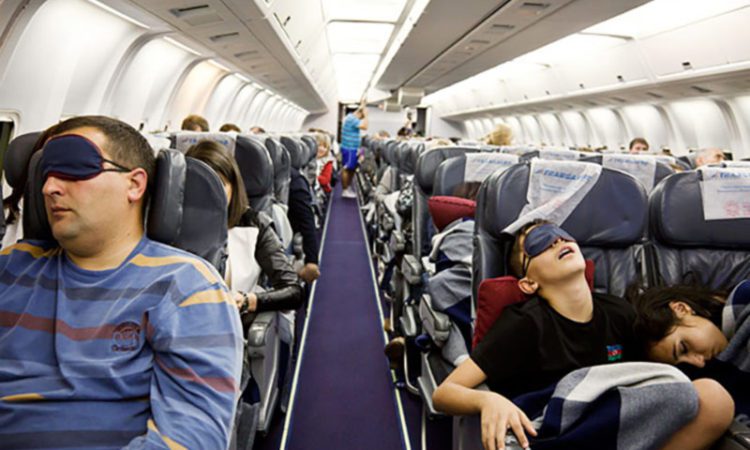 چگونه خواب راحتی در پروازهای طولانی داشته باشیم؟