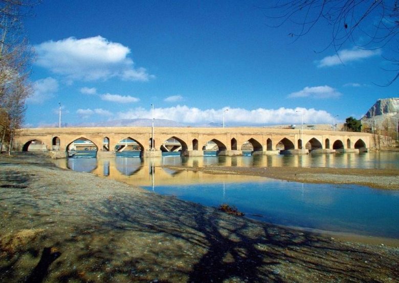 اثر زیبای پل تاریخی فلاورجان (پل قديمي ورگان)